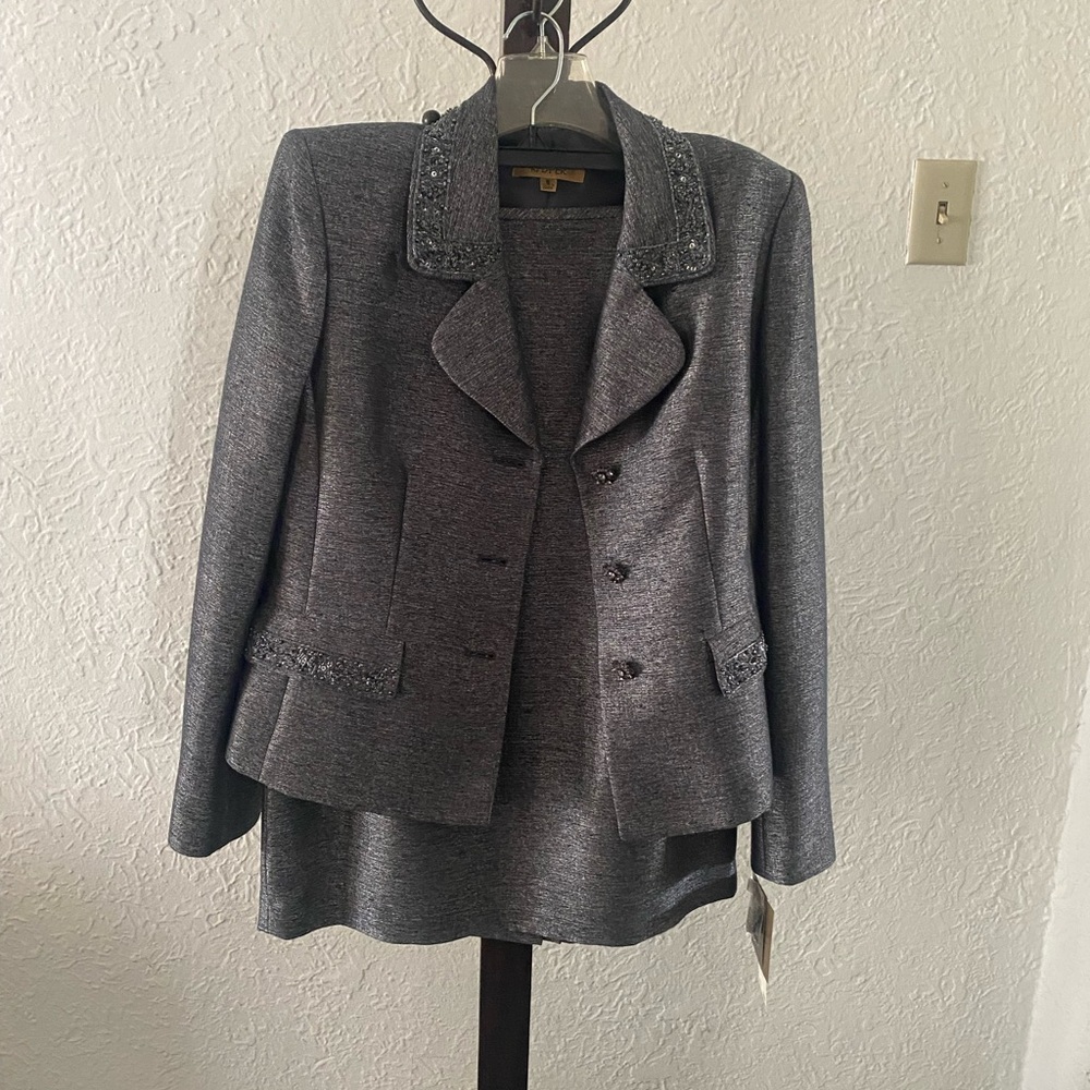 Kasper Charcoal Gray Women's Blazer and Skirt Set